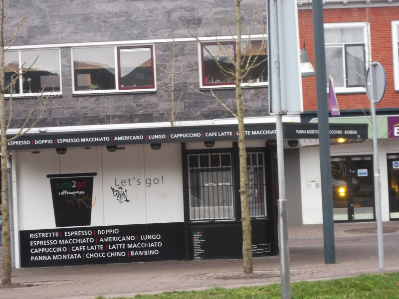 De Heurne 52 hoek Oldenzaalsestraat kiosk (2).JPG