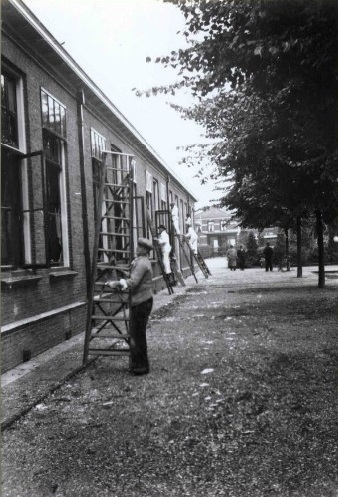 Boddenkampstraat 80 Boddenkampmulo. Schade na bombardement van 22.2.1944.(2).jpg