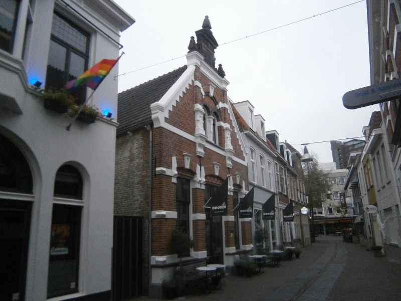 Walstraat 8-10 Mrs. Brown en Koetshuis.JPG