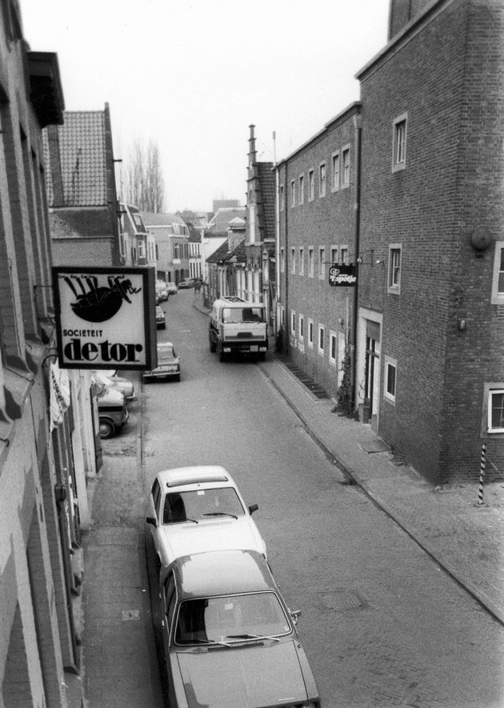 Walstraat 16 rechts Bistro 'T Spotje.jpg