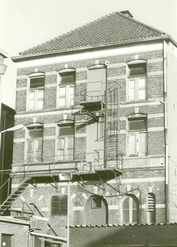 Walstraat 20 Achterzijde van de Twentse Schouwburg jan. 1981.jpg