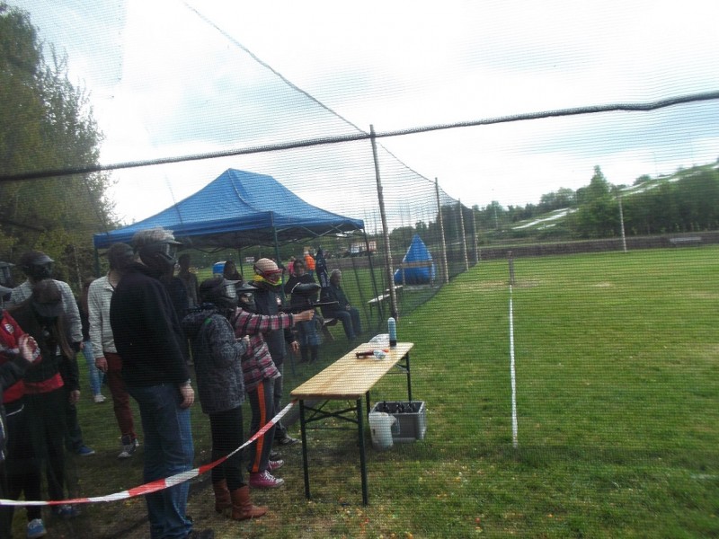 5. Rutbeek paintball.JPG