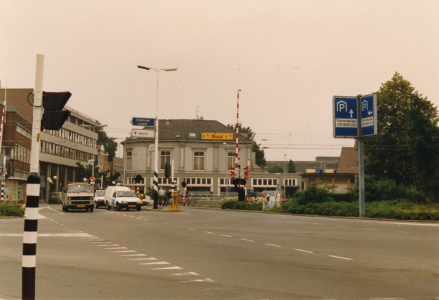 Korte Hengelosestraat 35 hoek Stationsplein 1 Café Restaurant Hotel Royal juli 1987.jpeg