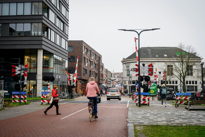 Stationsplein 1 hoek Korte Hemgelosestraat  restaurant Foodies.jpg