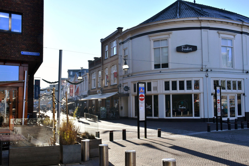 Stationsplein 1 hoek Korte Hengelosestraat restaurant Foodies.jpg