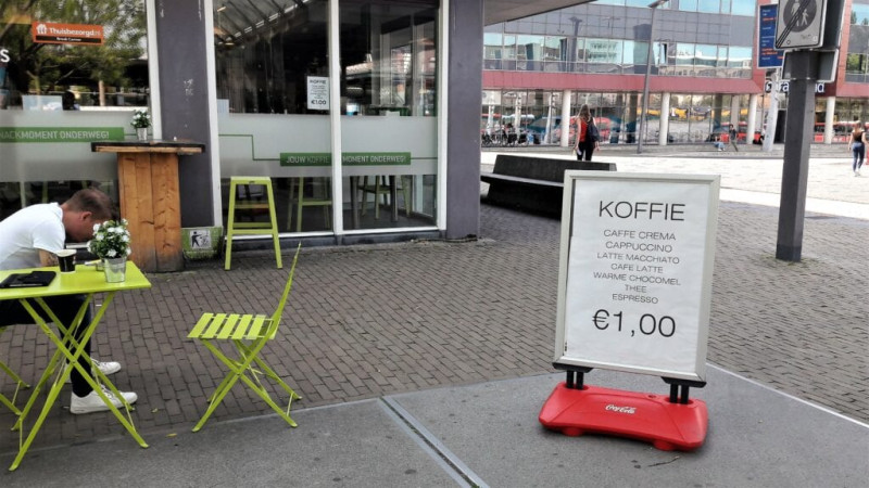 Stationsplein 14 lunchroom Breakcorner..jpg