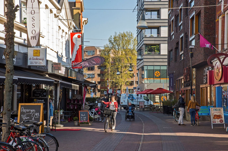 Korte Hengelosestraat 22 rechts restaurant Happy Italy.jpg