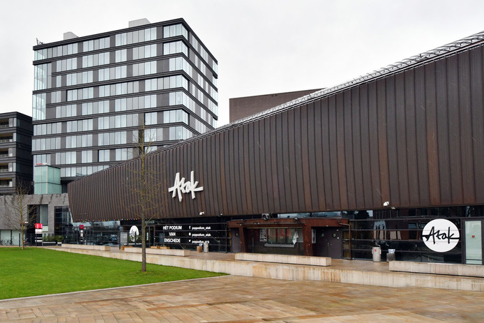 Willem Wilminkplein 2 Atak nu Metropool.jpg