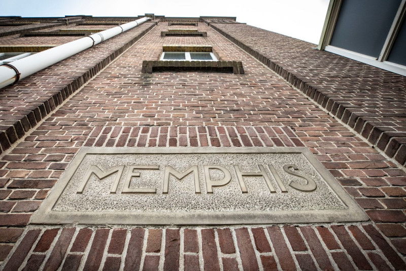 Goolkatenweg 65 Ingang gebouw Memphis van textielfabriek Rigtersbleek.jpg