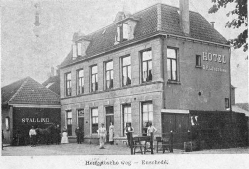 Hengelosestraat 79 vroeger Hengeloscheweg nu Hengelosestraat Hotel Lotgerink. De Hooiberg Fortuinplein.jpg