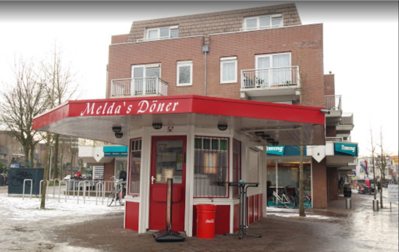 De Heurne 52 Melda's Döner was vroeger tabakskiosk Het Schuttertje bij fabriek Schuttersveld Hengelosestraat.jpg