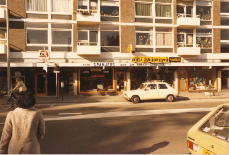 Deurningerstraat 5 fotozaak Spanjers 1980.jpg