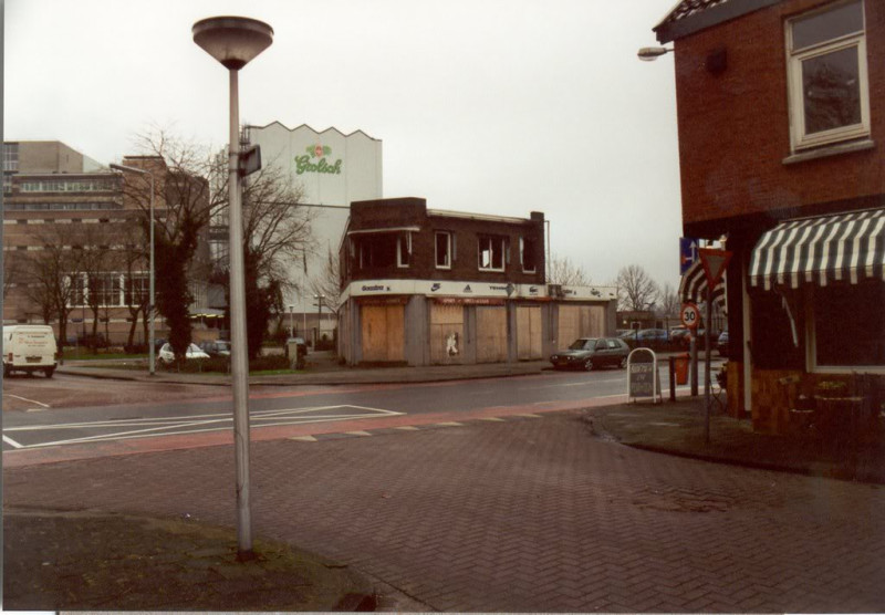 Deurningerstraat 208 Studio Sport na de vuurwerkramp. .Grolsche Bierbrouwerij.jpg
