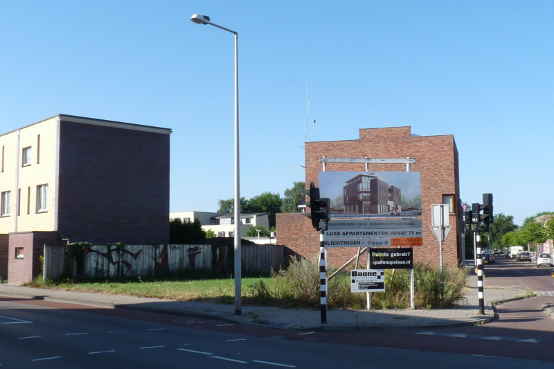 Deurningerstraat 211 hoek Walhofstraat vroeger locatie cafetaria De Vijfsprong en nog vroeger slagerij van Enck.jpg