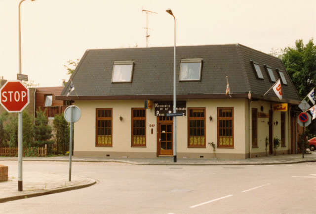 Deurningerstraat 547 Café biljart Spitfire op hoek Horstlindelaan juli 1987.jpeg
