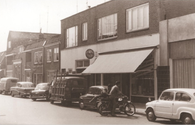 Lipperkerkstraat 135 winkel schildersbedrijf Becker 1967.jpg