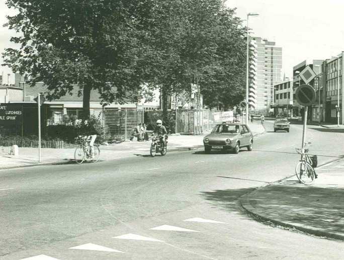 Haaksbergerstraat 182 links lunchroom 't Oale Spoor 1979.jpg