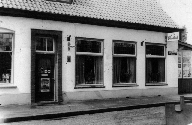 Usselerhofweg 5 Restaurant Hanninkshof in Usselo 1983.jpeg
