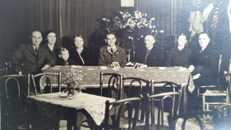 Windmolenweg 58 Muziekvereniging Unisson  bij cafe Stokkers.jpg