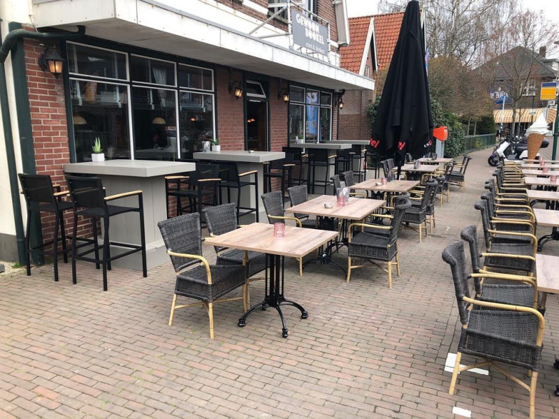 Beckumerstraat 10 eetcafe cafetaria Gewoon Bookel terras.jpg