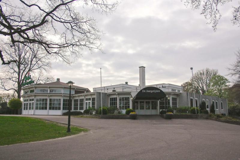 Parkweg 49 Volkspark restaurant  De Jaargetijden.jpg