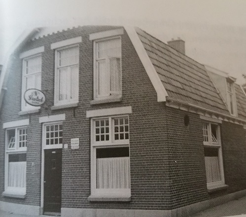 Oostveenweg 23 cafe de aap.jpg