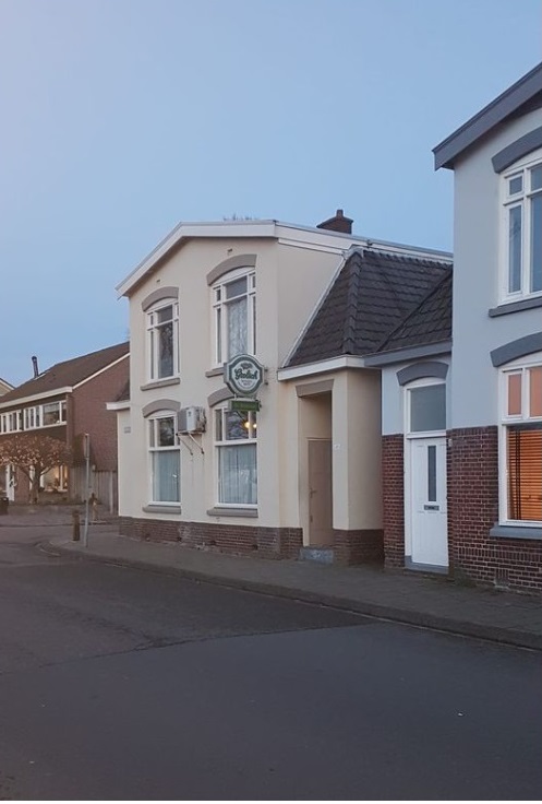 Minkmaatstraat 246 hoek Hyacintstraat cafe De Minkmaat.jpg