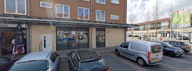 G.J. van Heekstraat 255 hoek Maanstraat 153-155 winkelcentrum Twekkelerveld eetcafe Jeruzalem.jpg