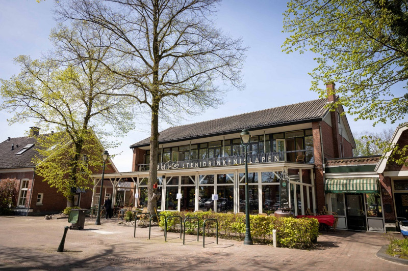 Dorpsstraat 149 Lonneker restaurant Bij Jacob vroeger pand Hotel restaurant cafe Savenije.jpg