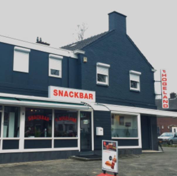 Madioenstraat 45 hoek Malangstraat 28 snacbar 't Hogeland.jpg