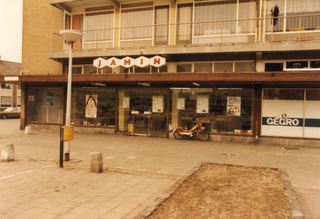 Oogstplein 25 winkel Jamin 1977..jpeg