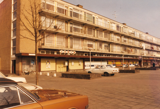 Oogstplein 25 Jamin winkel 1977.jpeg