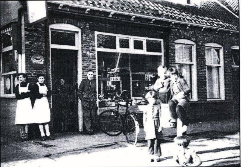 Kerkstraat 61 Glanerbrug cafetaria van Goethem jaren '50.jpg