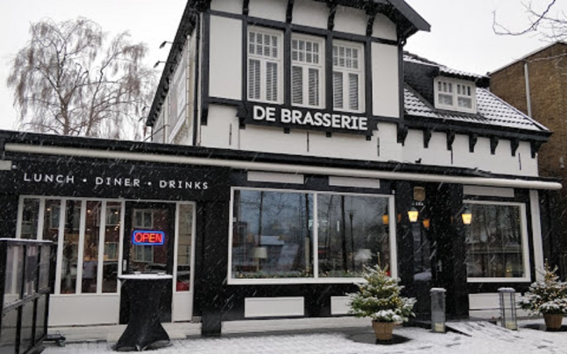 Gronausestraat 1214 restaurant De Brasserie..jpg