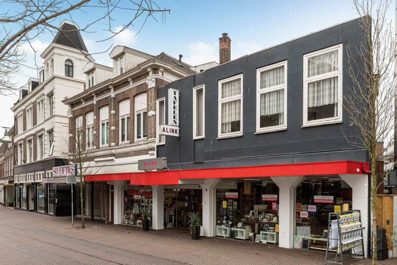 Korte Haaksbergerstraat 6 De bekende winkel Alink hield er vorig jaar mee op.jpg