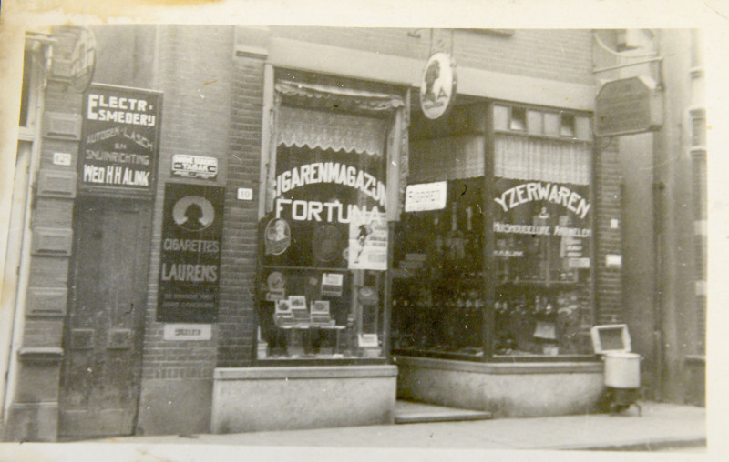 Haaksbergerstraat 6 Hier begon het ooit mee. Alink was een ‘electrische smederij met lasch en snijinrichting’. De foto is uit 1904..jpg