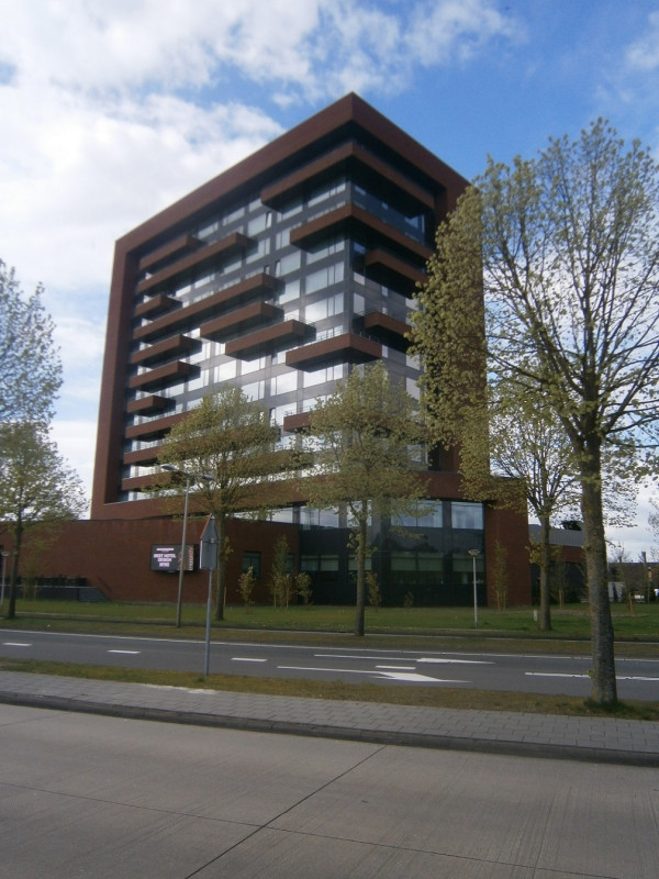 Zuiderval 140 Hotel Van der Valk.JPG