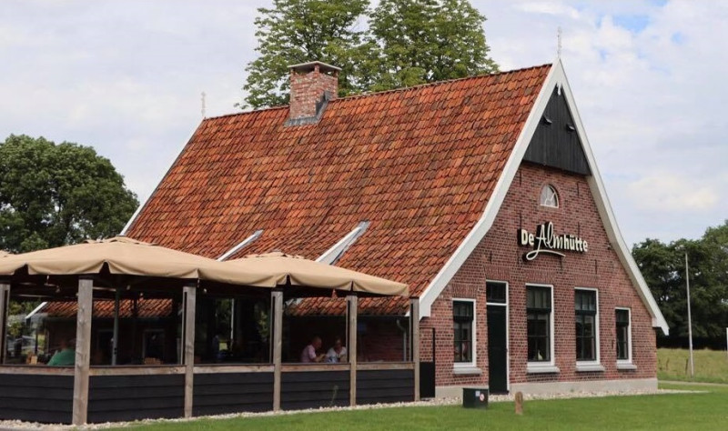 Lossersestraat 197 restaurant De Almhütte.jpg