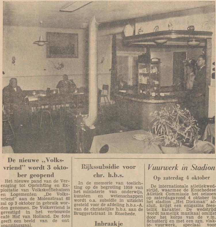 Molenstraat 69 logement en Volkskoffiehuis De Volksvriend ontspanningszaal krantenfoto Tubantia 24-9-1958.jpg