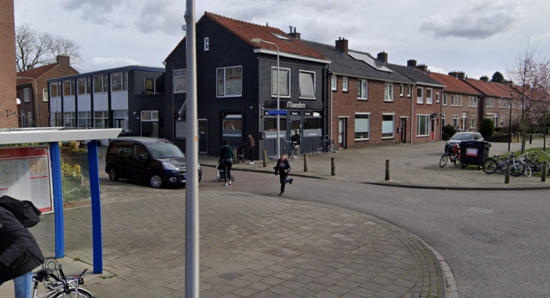 Hendrik Smeltweg 9 hoek Meester Cornelisstraat Maestro Grillrestaurant.jpg