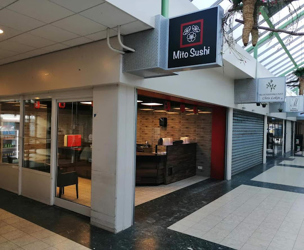 Kevelhamhoek 93 restaurant Mito Sushi winkelcentrum Helmerhoek.jpg