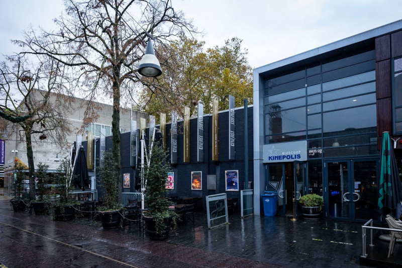 Bolwerkstraat 4 hoek Stadsgravenstraat Kinepolis Cineast vroeger bioscoop Alhambra 2023.jpg