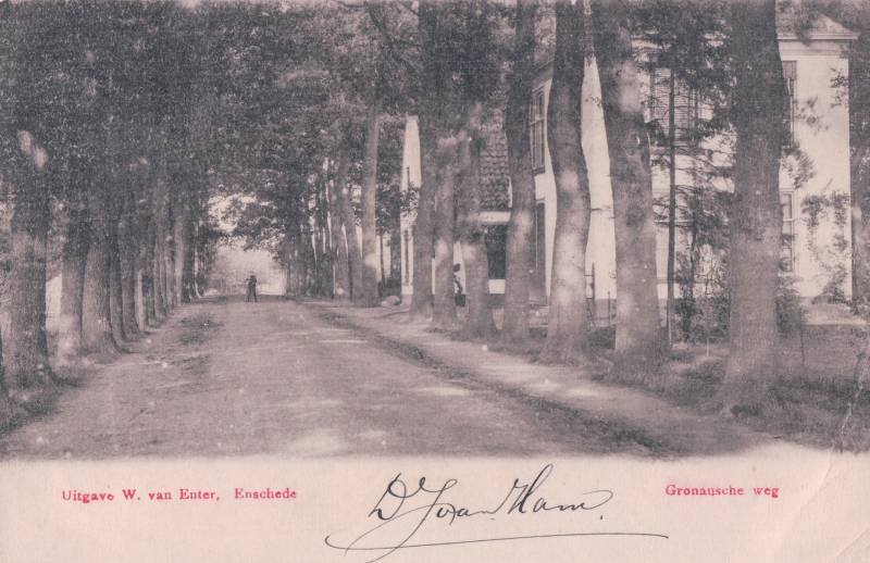 Gronausestraat 279 vroeger gronauscheweg 279  buitenhuis ter Kuile genaamd Slotzicht met telefoonpaal.jpg