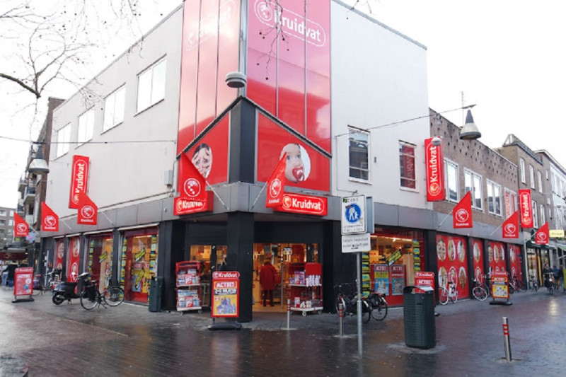 Raadhuisstraat 16 hoek H.J. van Heekplein Kruidvat.JPG