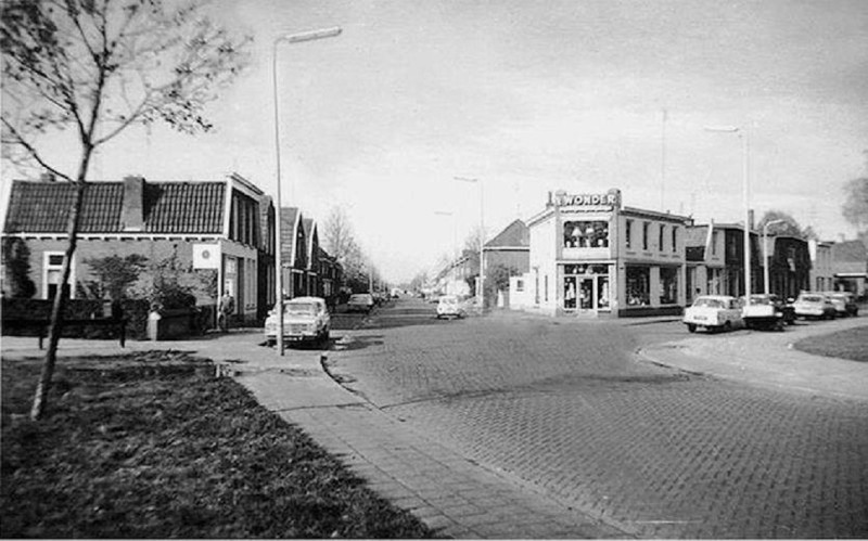 Dennenweg 37 hoek B,W, ter Kuilestraat Het Wonder.jpg