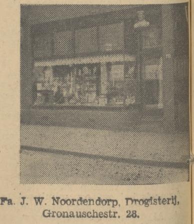 Gronausestraat 28 Fa. J.W. Noordendorp, Drogisterij, krantenfoto Tubantia 19-6-1934.jpg