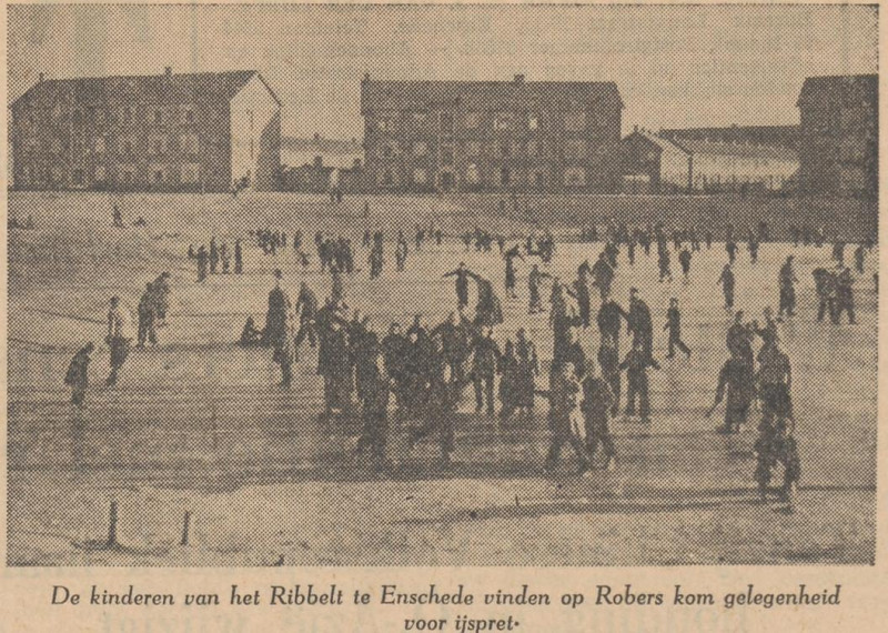 Wethouder Haantjesstraat Ribbelt Roberskom ijspret krantenfoto Tubantia 28-1-1954.jpg