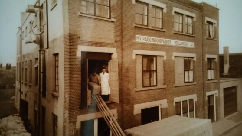 Nieuwstraat 12 Matzefabriek N.V. Paaschbroodfabriek Hollandia.jpg