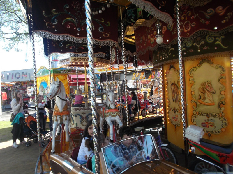 Volkspark Paaskermis 2014.JPG