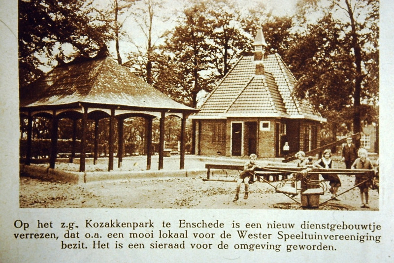 Kozakkenpark dienstgebouw Wester Speeltuin.JPG